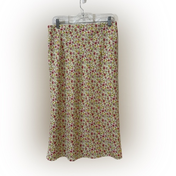 Maison d’Amelie Floral Cream Skirt, size 10 - Picture 4 of 7